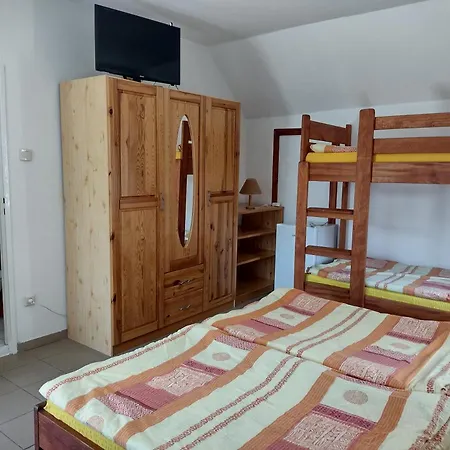 Olech בית אירוח Wrzosowo (Kamien)